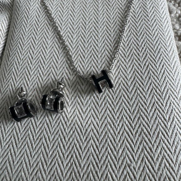 Hermes Mini Pop H necklace and earring set - Picture 1 of 5